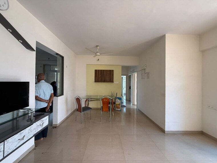 Room, vijay-nakshatra 3 Bedroom 900 Sq.Ft. Apartment In Ghodbunder Road Thane 10575815