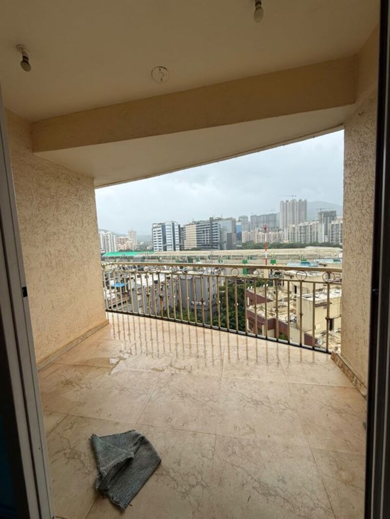 Balcony, vijay-nakshatra 3 Bedroom 900 Sq.Ft. Apartment In Ghodbunder Road Thane 10575815