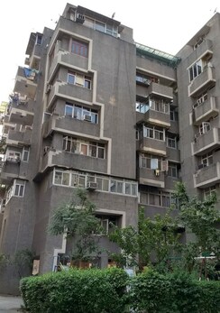 2 BHK Apartment For Sale in Karkardooma