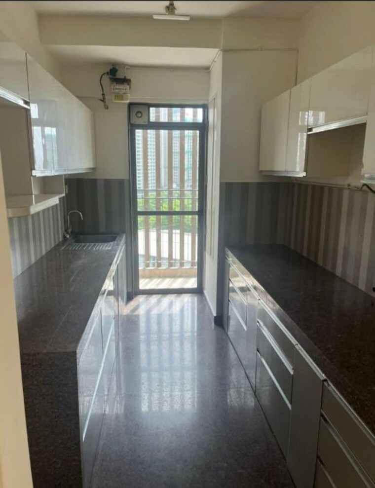 Kitchen, kalpataru-sunrise-grande 2 Bedroom 670 Sq.Ft. Apartment In Kolshet Road Thane 10575838