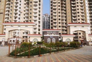 2.5 BHK Apartment – Exterior View View at Amrapali Silicon City, Sector 76 - for Sale