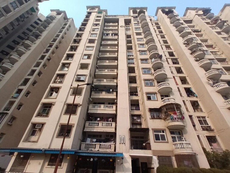 Exterior View, amrapali-silicon-city 2.5 Bedroom 1180 Sq.Ft. Apartment In Sector 76 Noida 10575859