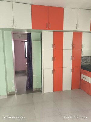 Room in 1 BHK Independent House at Karve Nagar – for Rent