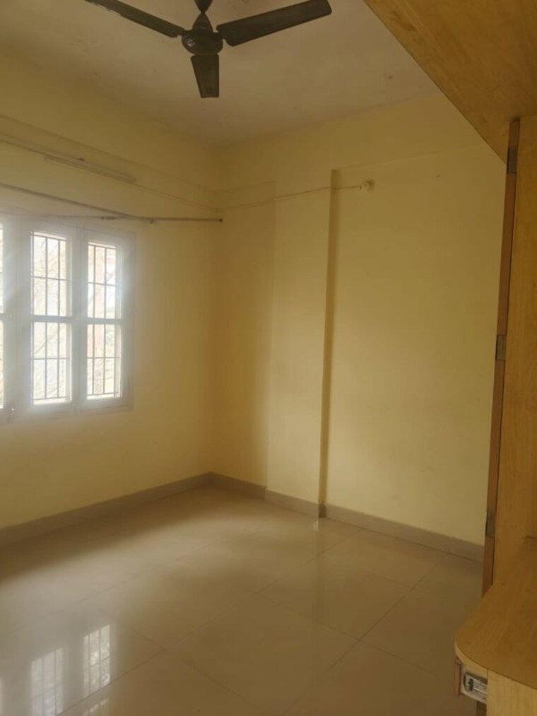 Room, maithri layout 2 Bedroom 1085 Sq.Ft. Apartment In Maithri Layout Bangalore 10575864