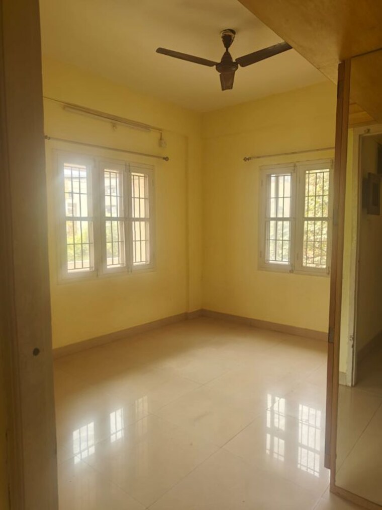 Room, maithri layout 2 Bedroom 1085 Sq.Ft. Apartment In Maithri Layout Bangalore 10575864
