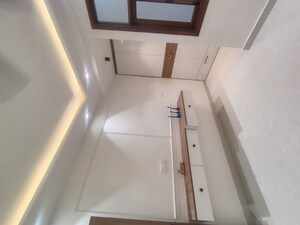 Furnished Amenities in 2 BHK Builder Floor at Malviya Nagar – for Rent