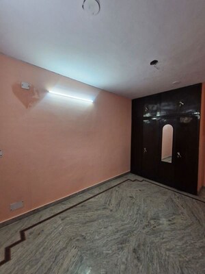 Room in 3 BHK Independent House at Patel Nagar – for Rent