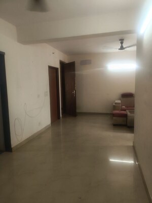 Room in 3 BHK Apartment at Sikka Karmic Greens, Sector 78 – for Rent