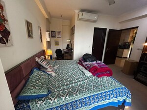 Bedroom in 3.5 BHK Apartment at Gaur City 1st Avenue, Sector 4 Greater Noida – for Rent