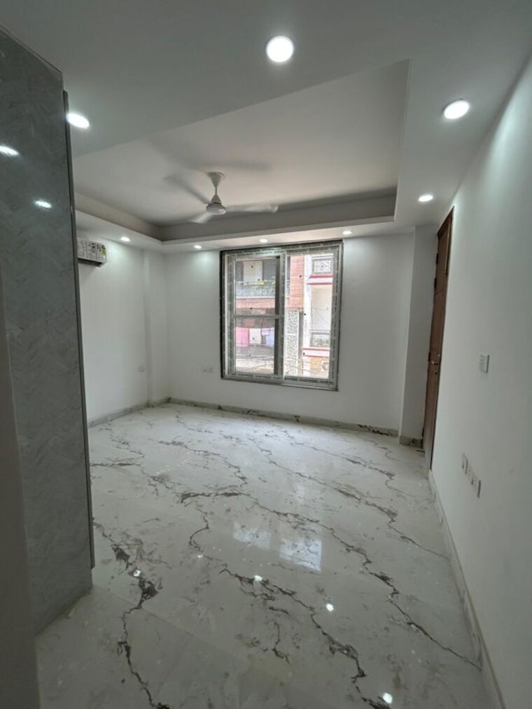Room, saket 3 Bedroom 1500 Sq.Ft. Builder Floor In Saket Delhi 10575982
