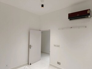 Room in 2 BHK Builder Floor at Vasant Vihar – for Rent