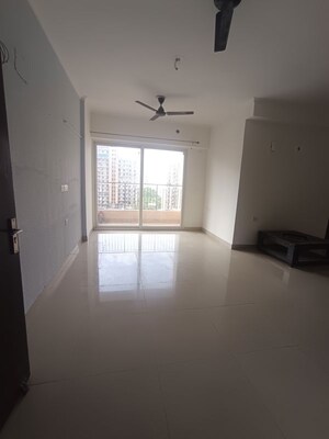 Room in 4 BHK Apartment at Sector 76 – for Sale