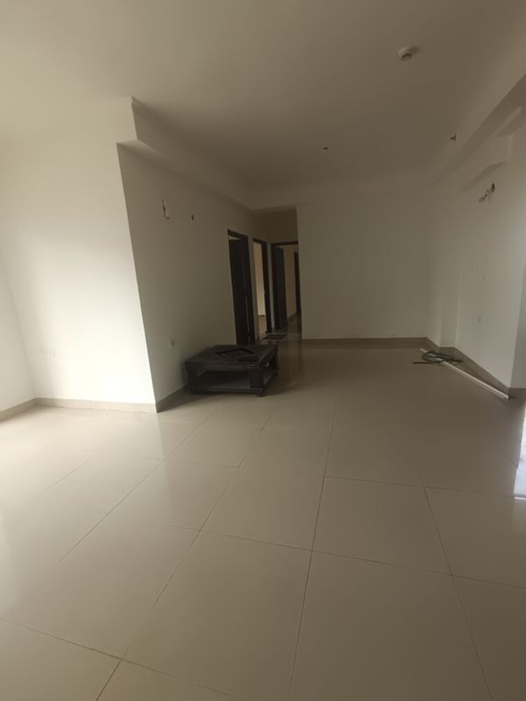 Room, sector 76 4 Bedroom 2175 Sq.Ft. Apartment In Sector 76 Noida 10575983