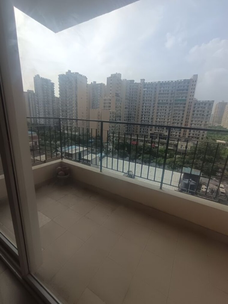 Balcony, sector 76 4 Bedroom 2175 Sq.Ft. Apartment In Sector 76 Noida 10575983