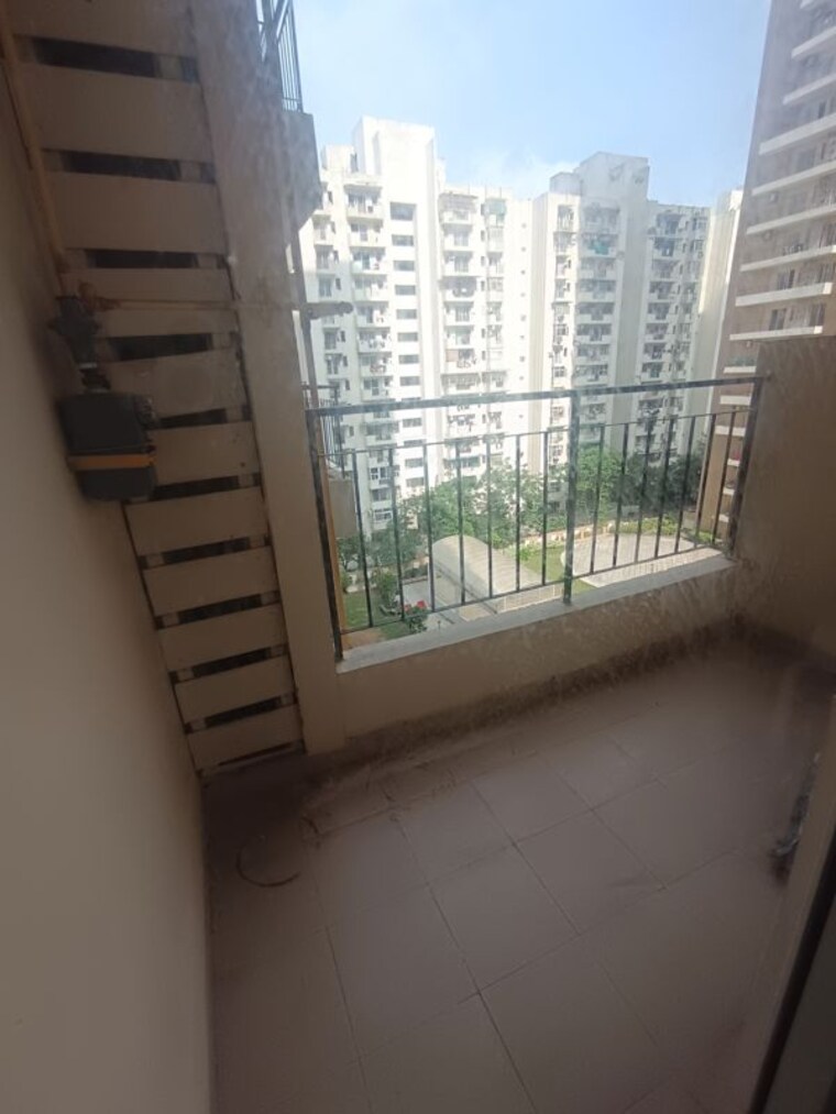 Balcony, sector 76 4 Bedroom 2175 Sq.Ft. Apartment In Sector 76 Noida 10575983