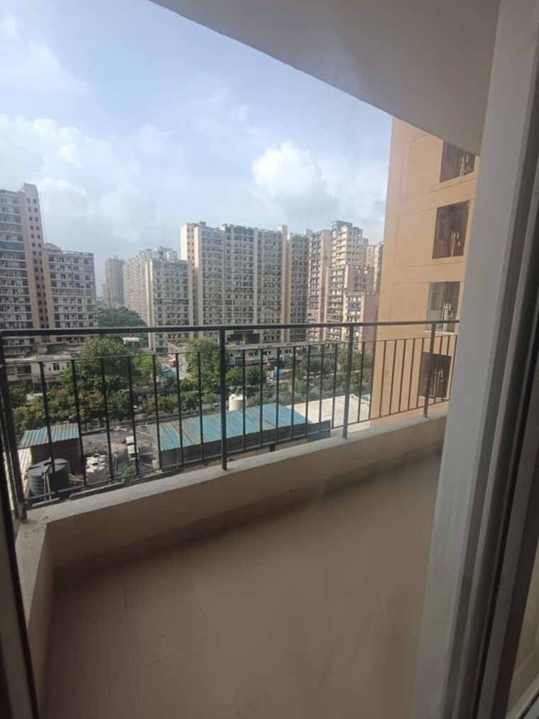 Balcony, sector 76 4 Bedroom 2175 Sq.Ft. Apartment In Sector 76 Noida 10575983
