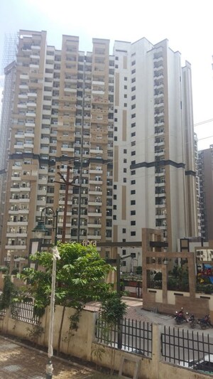 2 BHK Apartment – Exterior View View at Divyansh Flora, Sector 16c Greater Noida - for Sale