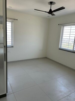Room in 3 BHK Apartment at Jayabheri The Nirvana, Gopanpally – for Rent