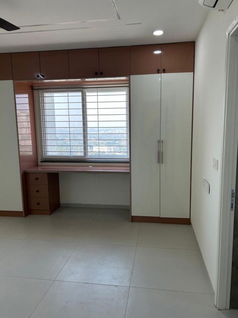 Room, jayabheri-the-nirvana 3 Bedroom 2200 Sq.Ft. Apartment In Gopanpally Hyderabad 10576014