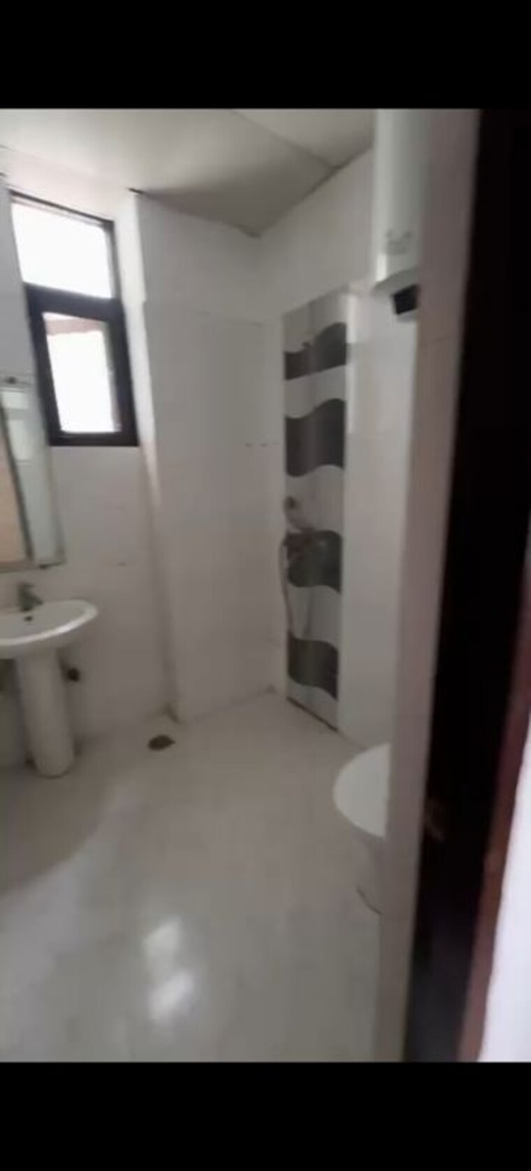Bathroom, amrapali-village-ii 2 Bedroom 1300 Sq.Ft. Apartment In Nyay Khand Ghaziabad 10576010