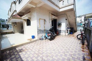 Parking in 2 BHK Independent House at Nikol – for Sale