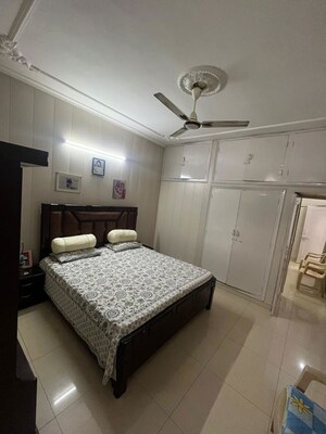 6+ BHK Independent House For Sale in Sector 44