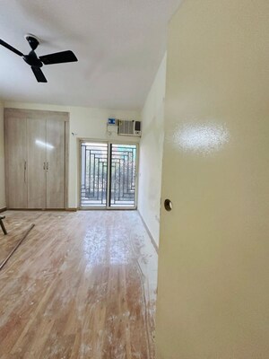 Room in 3.5 BHK Builder Floor at Puri Aman Vilas, Sector 89 – for Rent