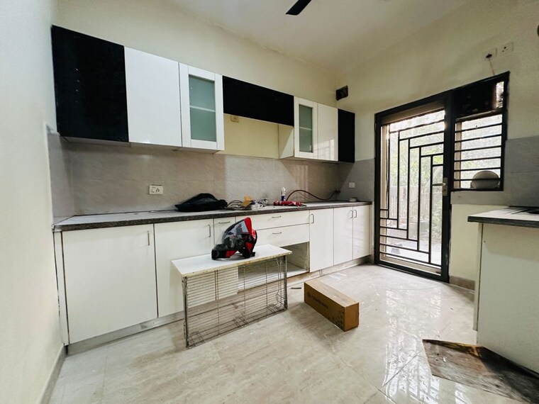 Kitchen, puri-aman-vilas 3.5 Bedroom 1670 Sq.Ft. Builder Floor In Sector 89 Faridabad 10576017