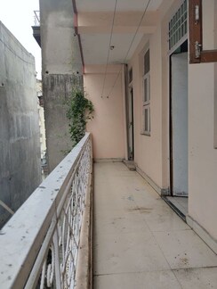 1 BHK Builder Floor For Rent in Neb Sarai