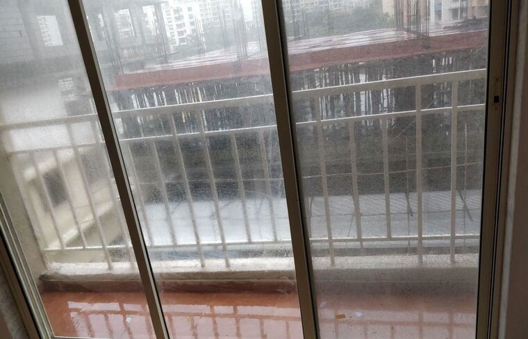 Balcony, squarefeet-grand-square 1.5 Bedroom 720 Sq.Ft. Apartment In Anand Nagar Thane 10576063