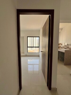 Room in 1 BHK Apartment at Wadhwa Wise City, Old Panvel – for Rent