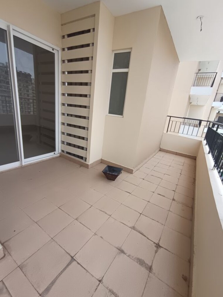 Balcony, sector 76 4 Bedroom 2140 Sq.Ft. Apartment In Sector 76 Noida 10576076