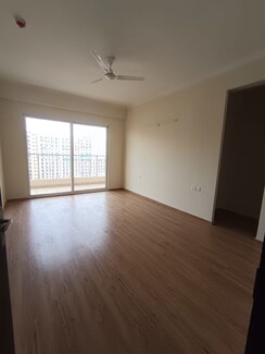 4 BHK Apartment For Rent in Sector 76