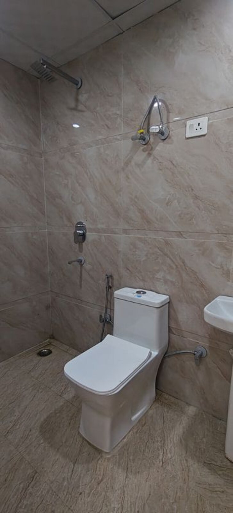 Bathroom, chattarpur 2 Bedroom 700 Sq.Ft. Builder Floor In Chattarpur Delhi 10576113
