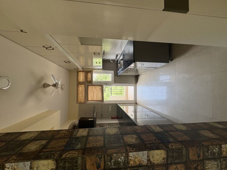 Kitchen, emaar-emerald-estate 3.5 Bedroom 1395 Sq.Ft. Apartment In Sector 65 Gurgaon 10576121