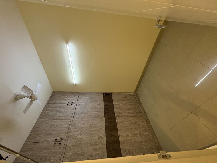 Room, emaar-emerald-estate 3.5 Bedroom 1395 Sq.Ft. Apartment In Sector 65 Gurgaon 10576121