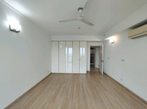 Room in 3.5 BHK Apartment at Conscient Heritage Max II, Sector 102 – for Rent