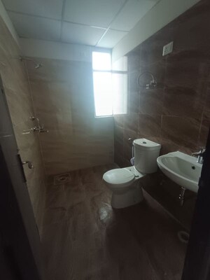 Bathroom in 4 BHK Apartment at Sector 76 – for Rent