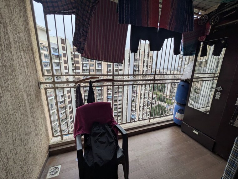 Balcony, mahindra-antheia 1 Bedroom 600 Sq.Ft. Apartment In Pimpri Pune 10576115