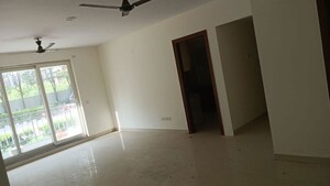 3 BHK Apartment For Rent in BPTP Amstoria, Sector 102