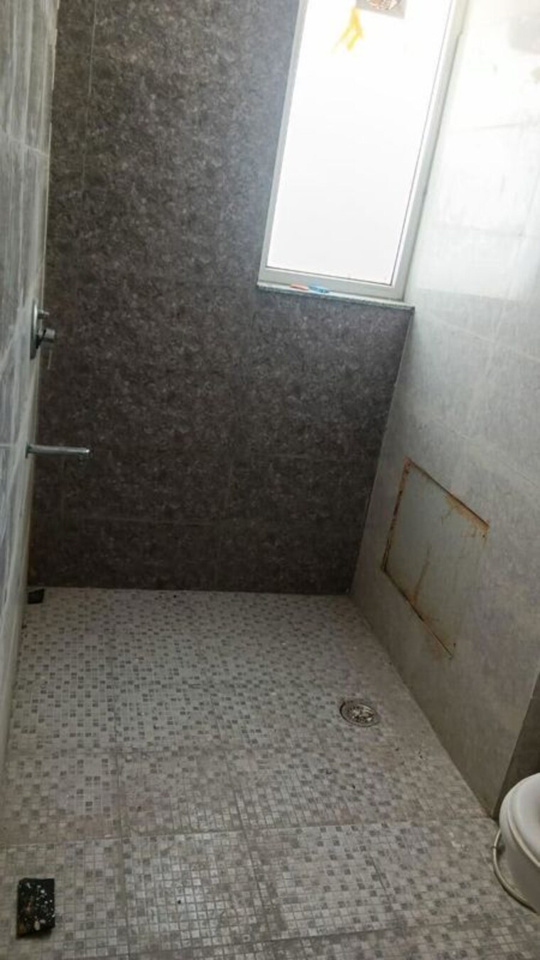 Bathroom, bptp-amstoria 3 Bedroom 2400 Sq.Ft. Apartment In Sector 102 Gurgaon 10576138