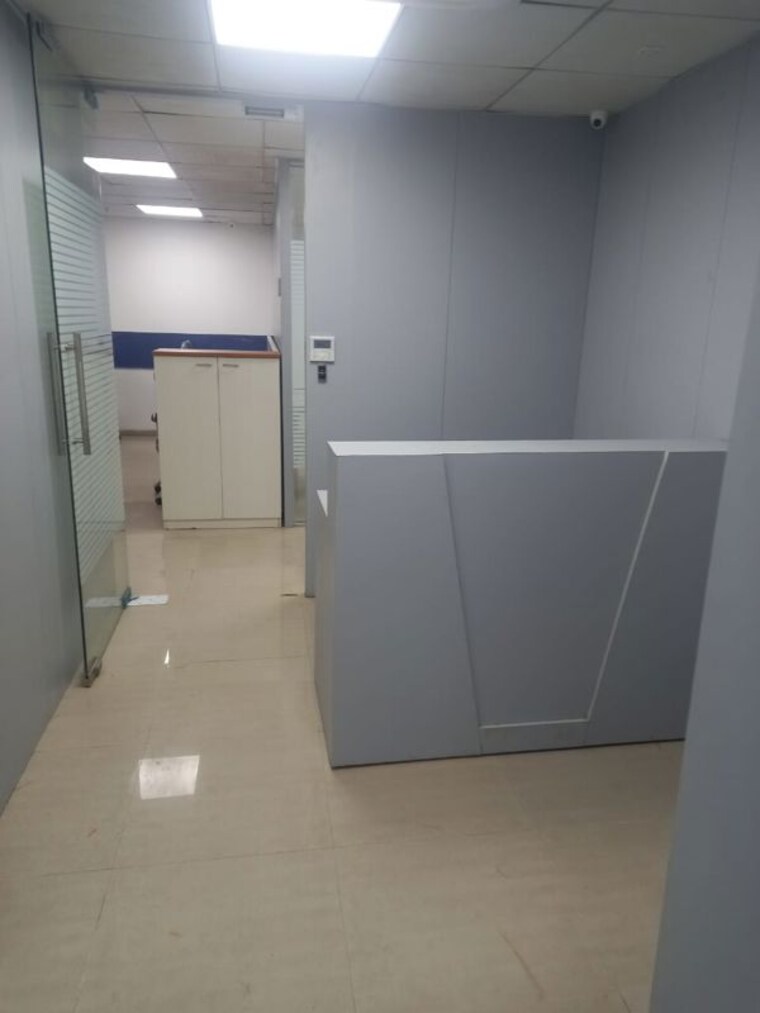 Room, akshar-business-park Commercial Office Space in IT/SEZ 6500 Sq.Ft. In Vashi Sector 19f Navi Mumbai 10576131
