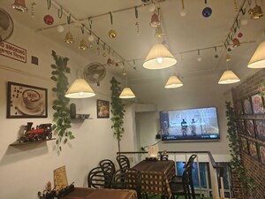  Shop For Rent in Hazra Road