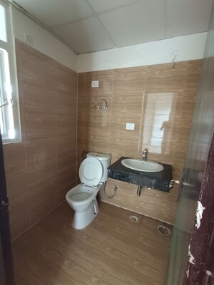 Bathroom in 3 BHK Apartment at Sector 76 – for Rent