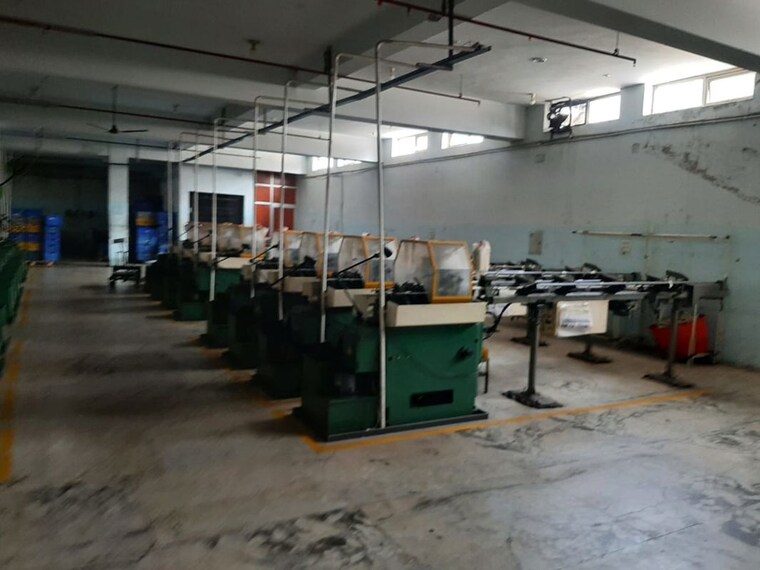  Parking, sector 68 Commercial Office Space 60000 Sq.Ft. In Sector 68 Noida 10576142