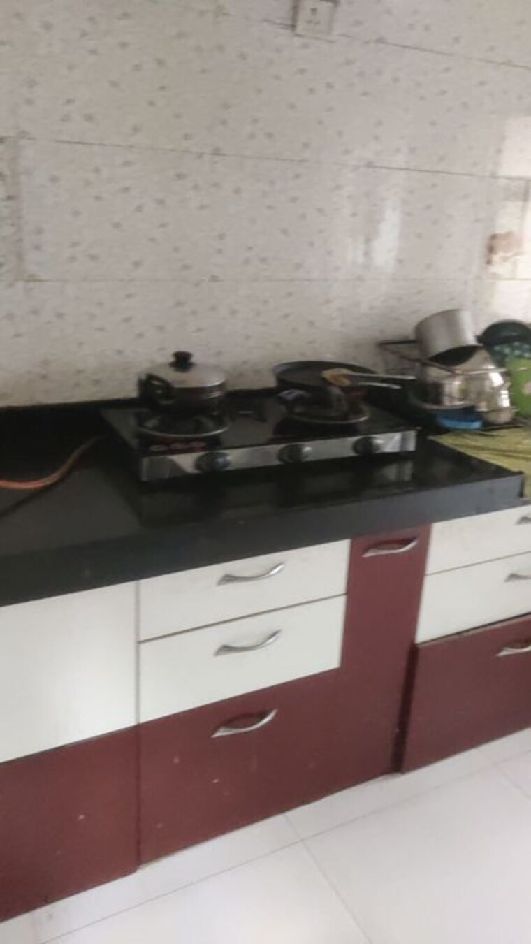 Kitchen, raheja-ridgewood 2 Bedroom 1000 Sq.Ft. Apartment In Goregaon East Mumbai 10576213
