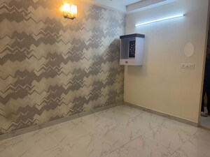 Room in 2 BHK Apartment at DSR RR Avenues, Yelahanka – for Rent
