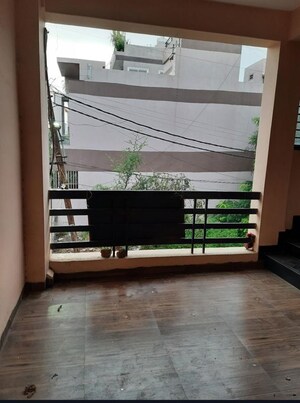 Room in 2 BHK Builder Floor at Mahalaxmi Nagar – for Rent