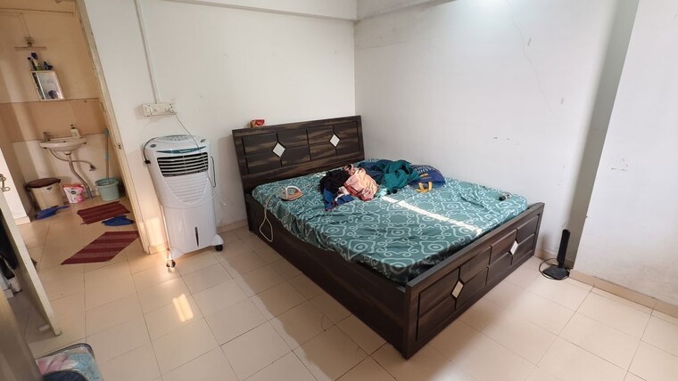 Bedroom, magarpatta-city-roystonea 3 Bedroom 1650 Sq.Ft. Apartment In Hadapsar Pune 10576234