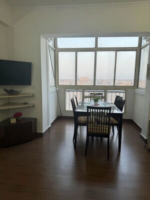 Living Room in 2 BHK Apartment at DLF Regency Park I, Dlf Phase iv – for Rent